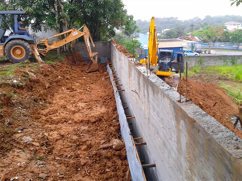 Muro de Contenção para aterro, localizado em Joinville - SC